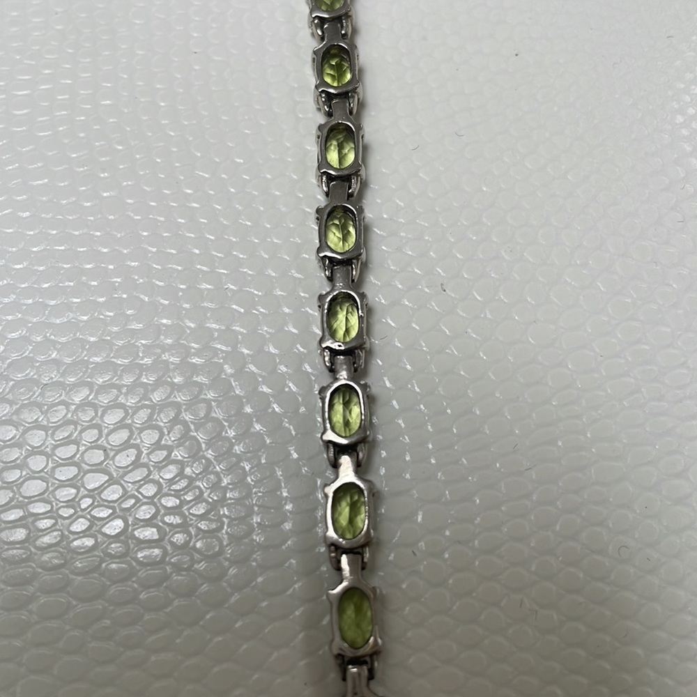 VINTAGE PERIDOT SILVER TENNIS BRACELET - Picture 6 of 11